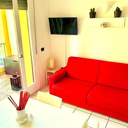 Gardalakeapartment a Sirmione Bagian luar foto