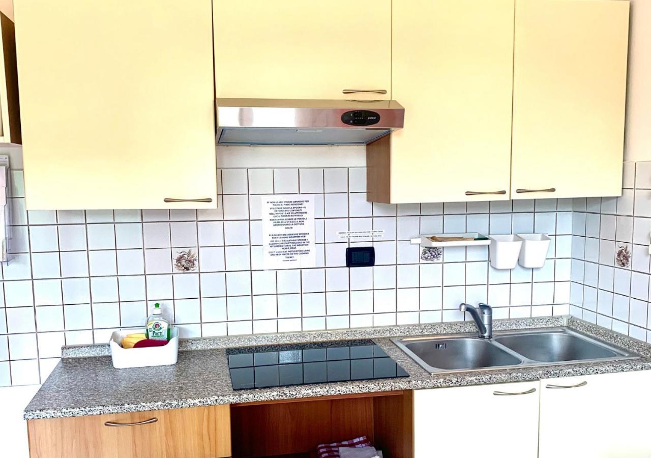Gardalakeapartment a Sirmione Bagian luar foto