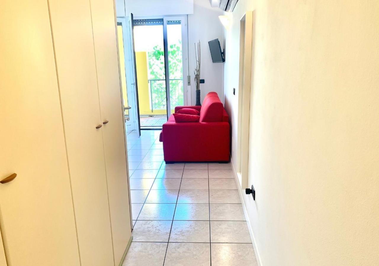 Gardalakeapartment a Sirmione Bagian luar foto
