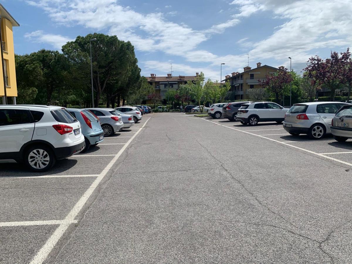 Gardalakeapartment a Sirmione Bagian luar foto